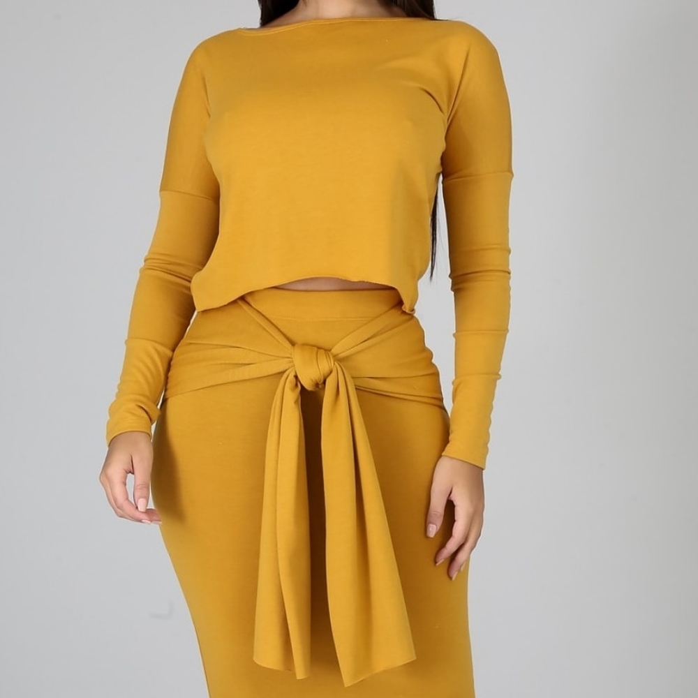 Two piece skirt set